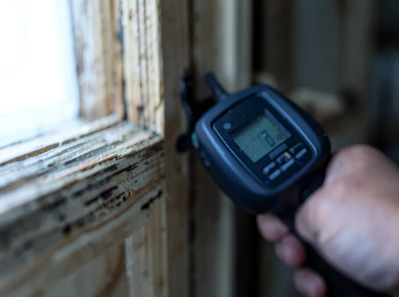 Ceiling Water Damage Repair in Hull, TX